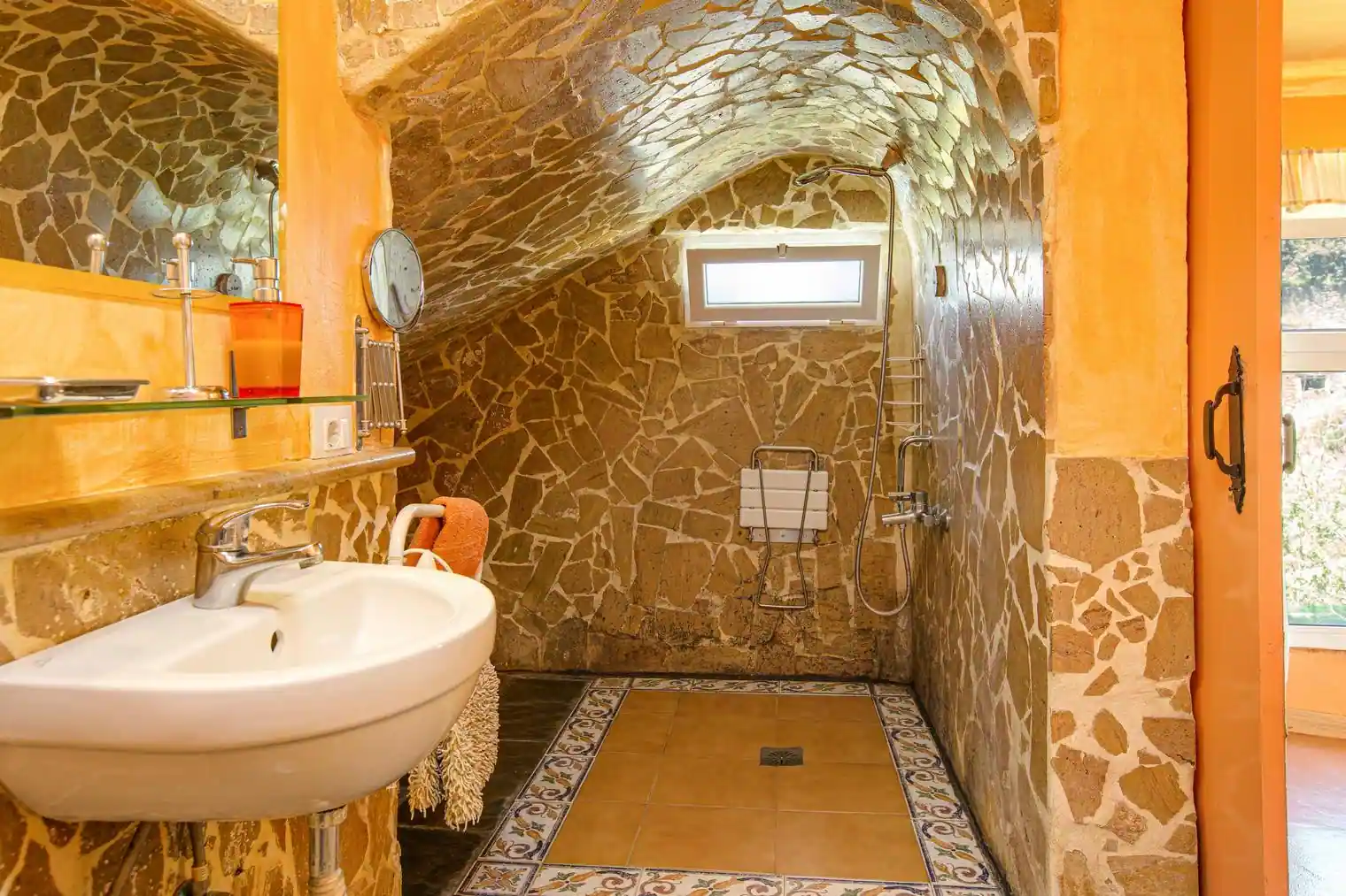 La Alpispa 16